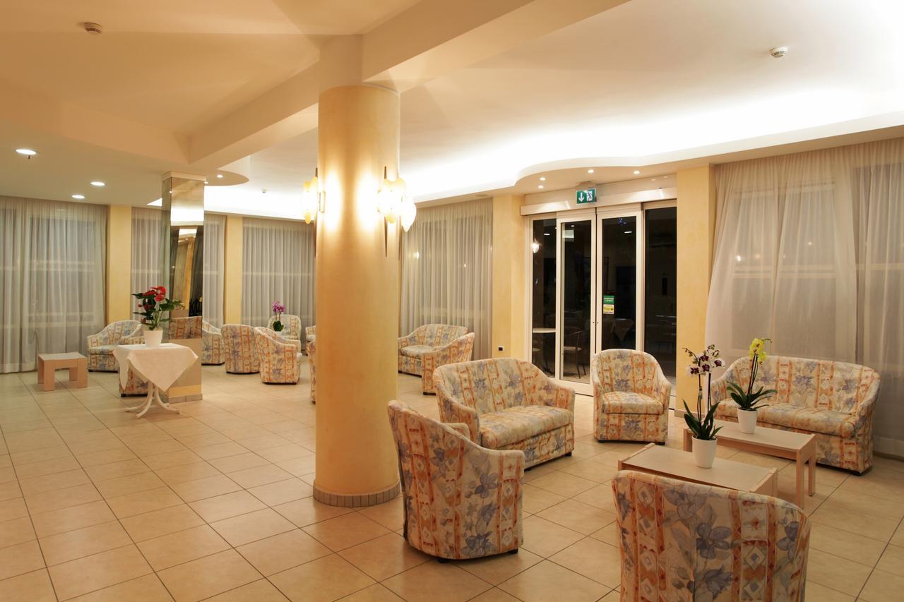 Hotel Santa Maria Cervia Kültér fotó